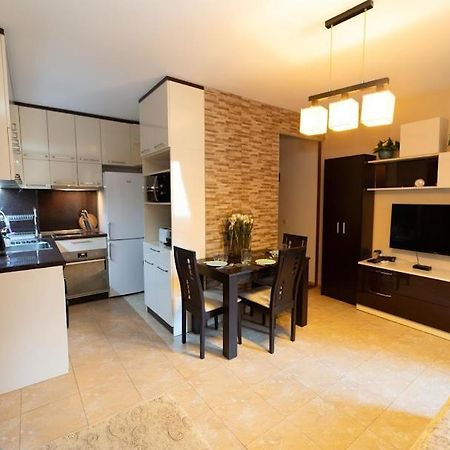Апартамент За Гости Уют Burgas Exterior photo